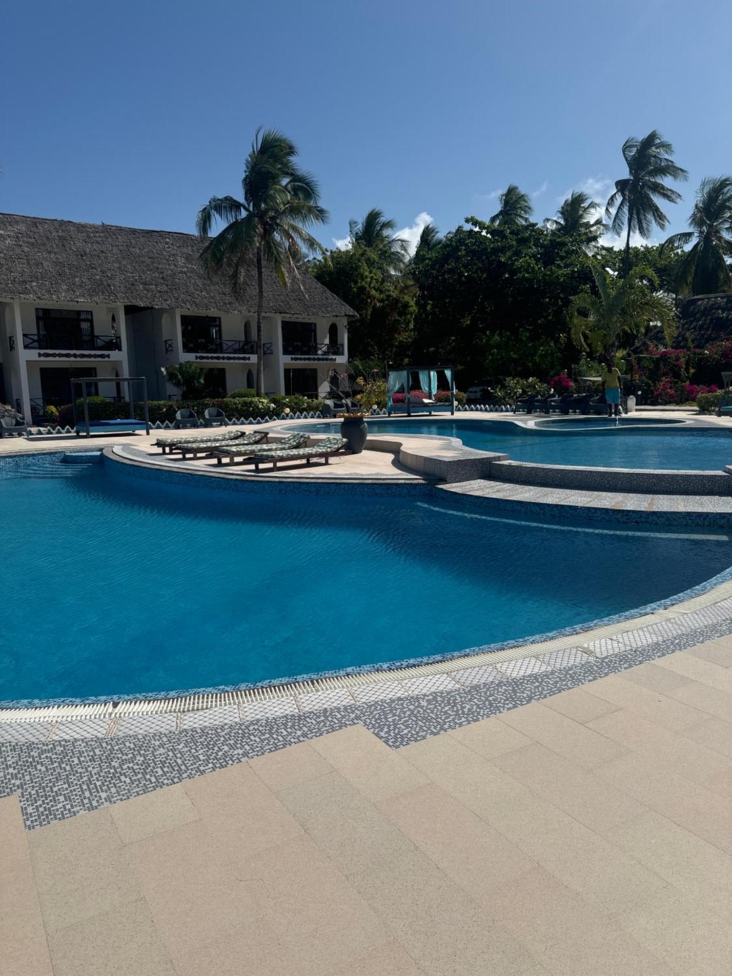 Zanzinite Beach Spa Hotel Zanzibar Ngoại thất bức ảnh